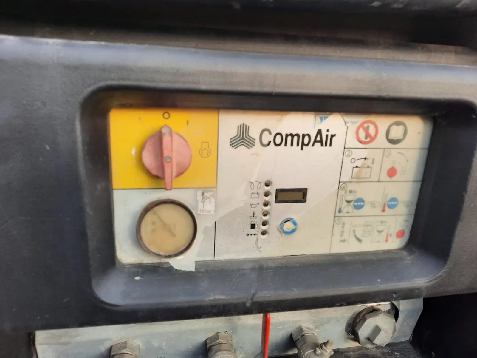 Compressors CompAir C76 265CFM 2015 - 3
