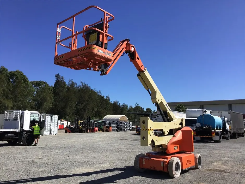 Aerial Platform 14 - 30 Meters Available for rent