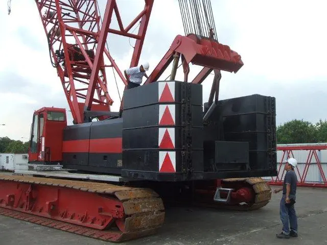 Manitowoc M999 (250 TON) CRAWLER CRANE ON RENT - 3