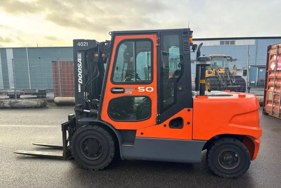 5 Ton Forklift Available For Sale