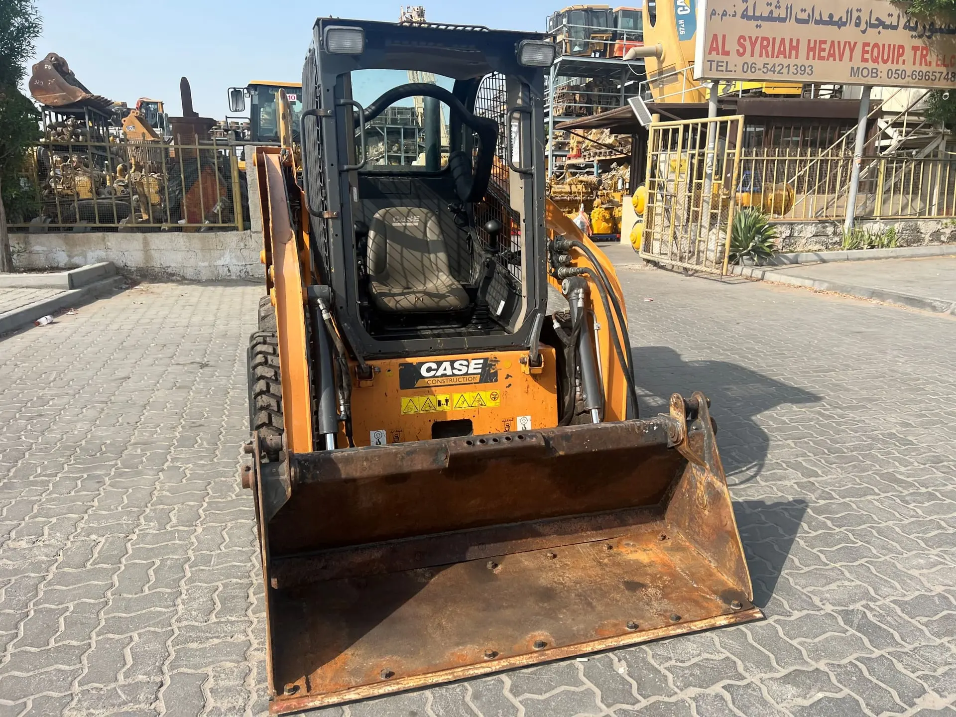 Skid Steers Loader CASE-SR 130 for Sale - 4