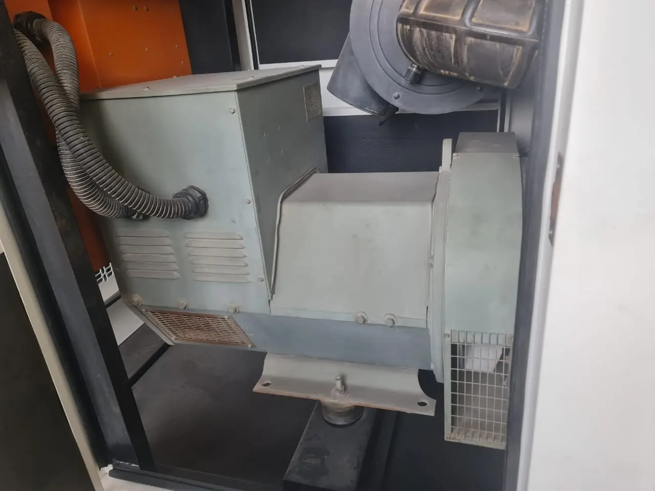 Perkins 1506A Generator 2016 Model 250 kva - 2