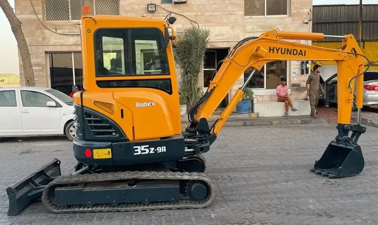 Excavator Hyundai Robex35Z-9 2013