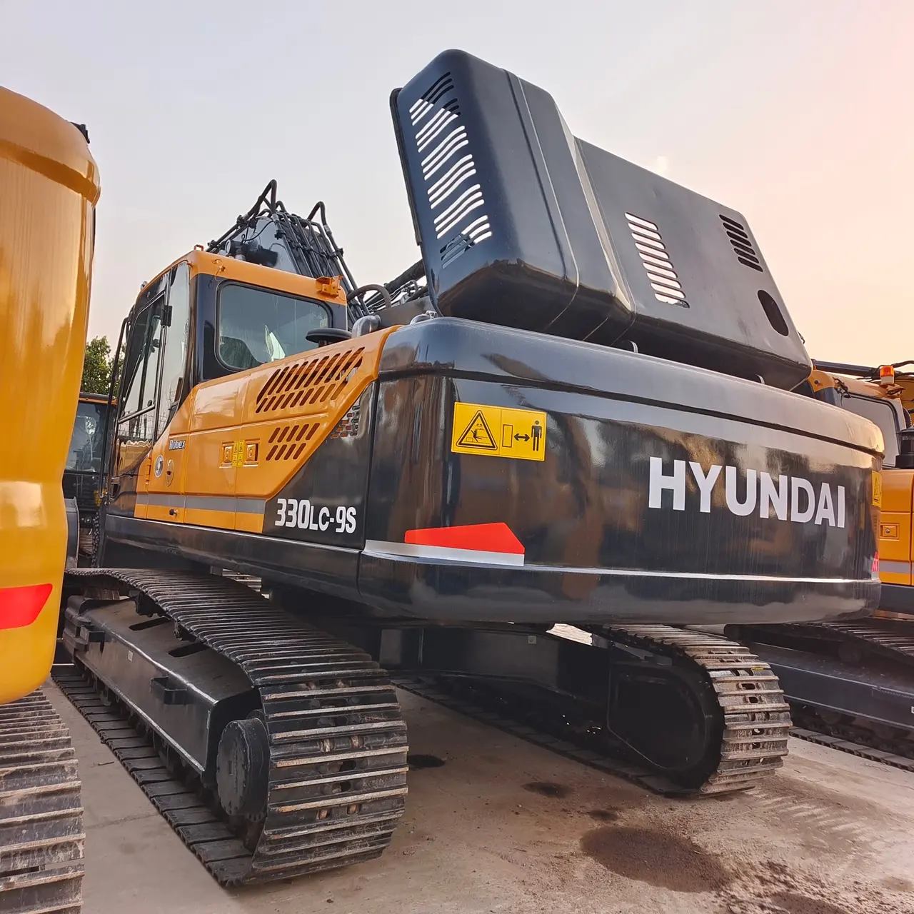 HYUNDAI 330LC-9S