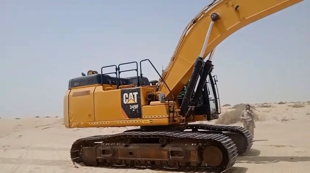 50 ton Excavator CAT 349F 2019/ BEST CONDITION FOR RENT