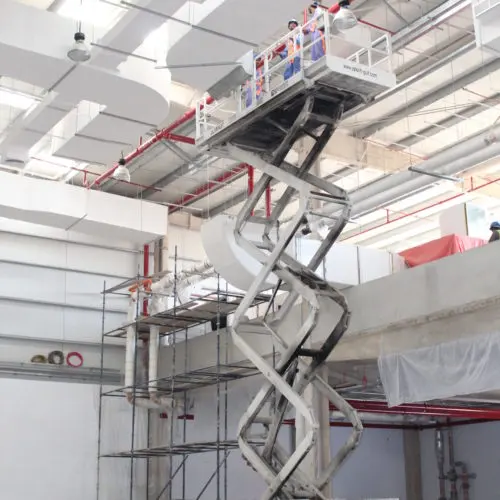 13 MTR DIESEL SCISSOR LIFT AVAILABLE FOR RENT