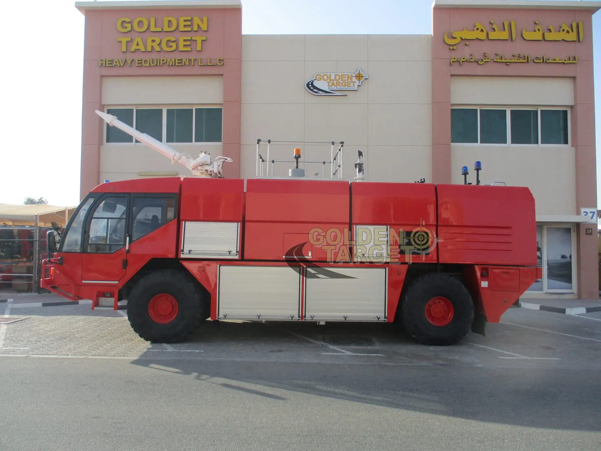 REYNOLDS BOUGHTON BARRACUDA 4x4 FIRE TRUCK 1998 - 2