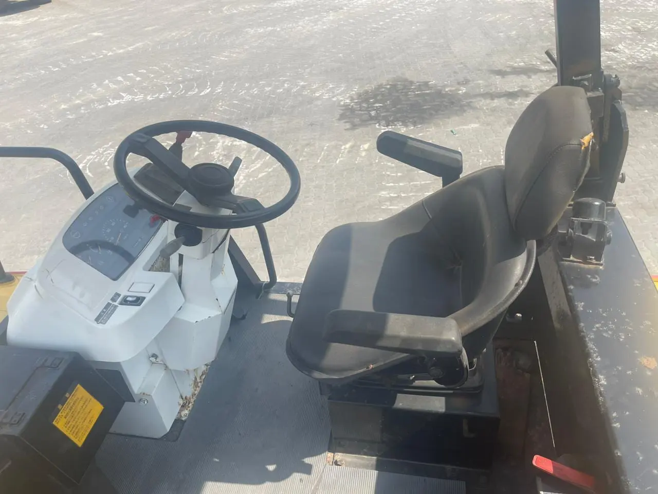 DYNAPAC CP-205 - 10TONS PNEUMATIC ROLLER 2001 - 3