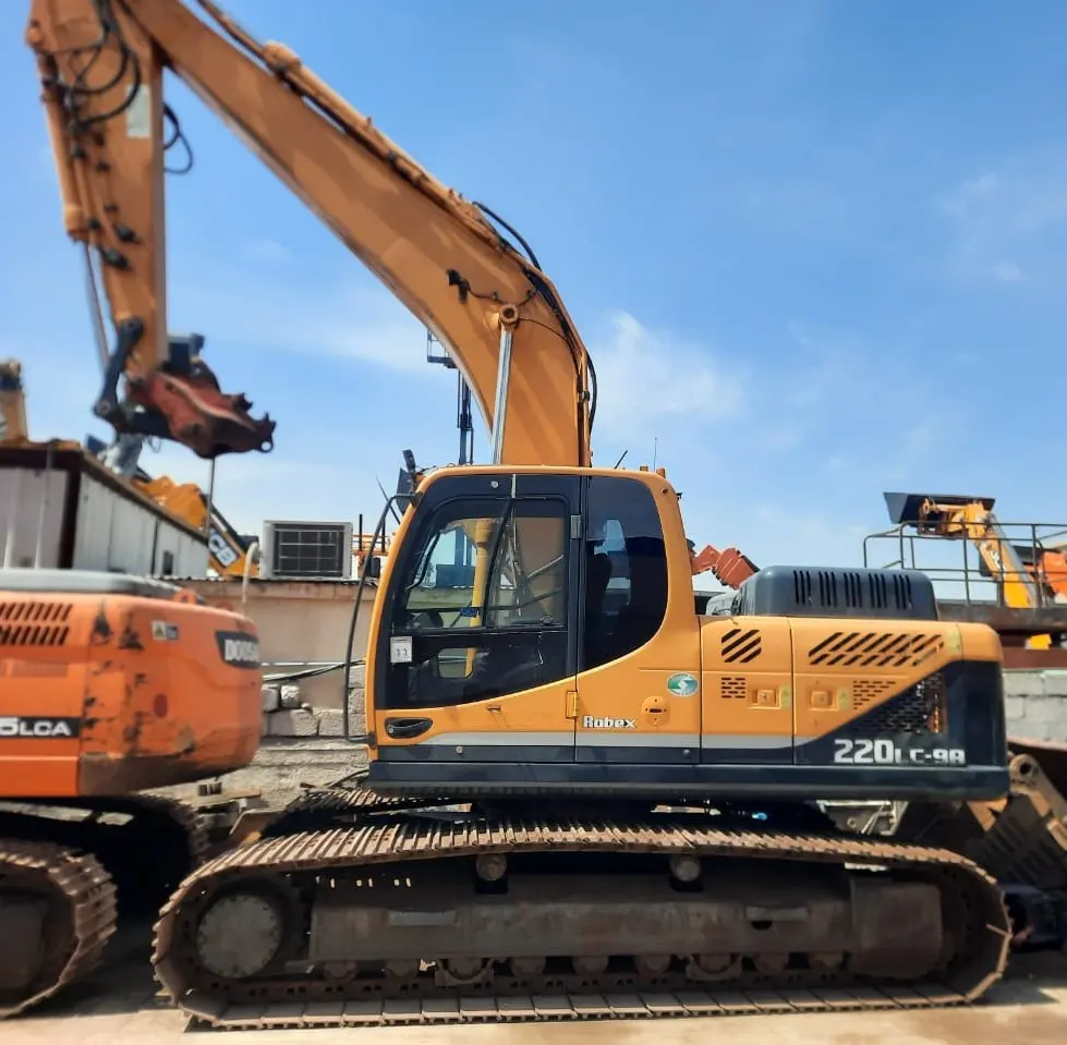 Hyundai 220 LC -9A Excavator for Sale - 4