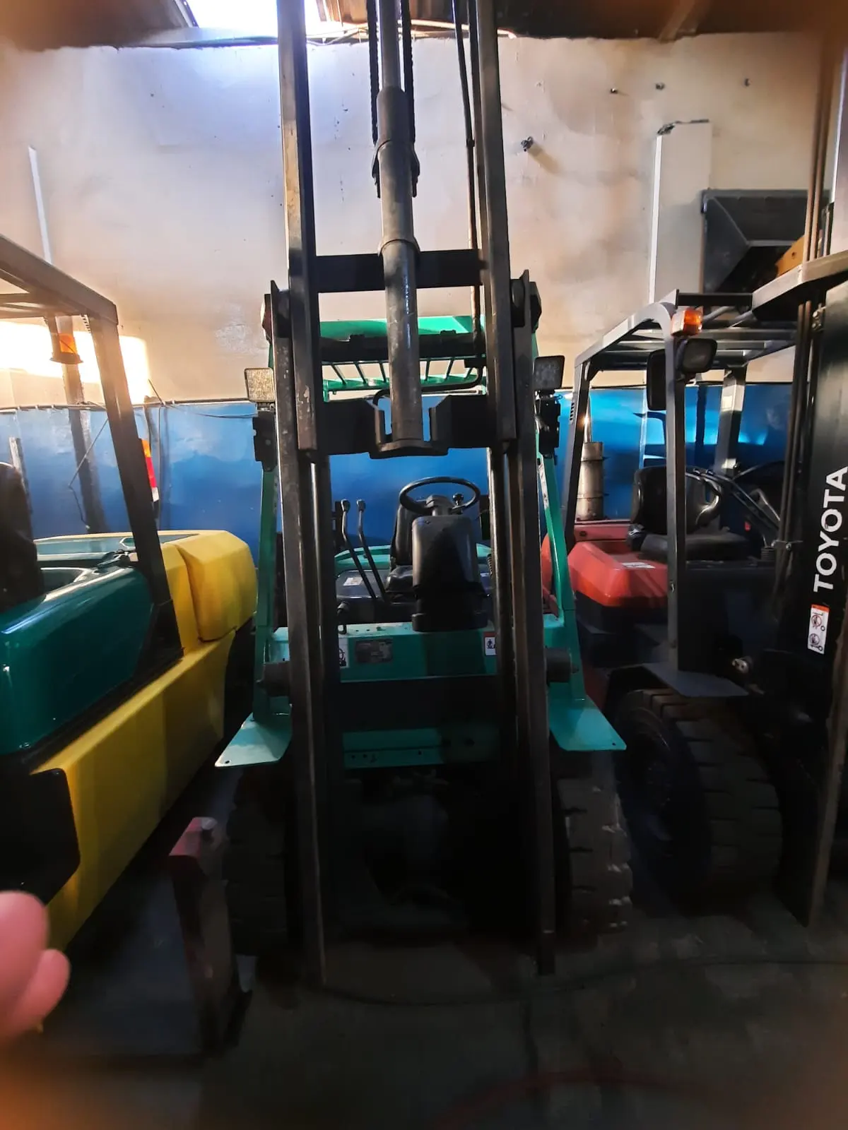 Mitsubishi Forklift 2.5 Ton 2005 - 4