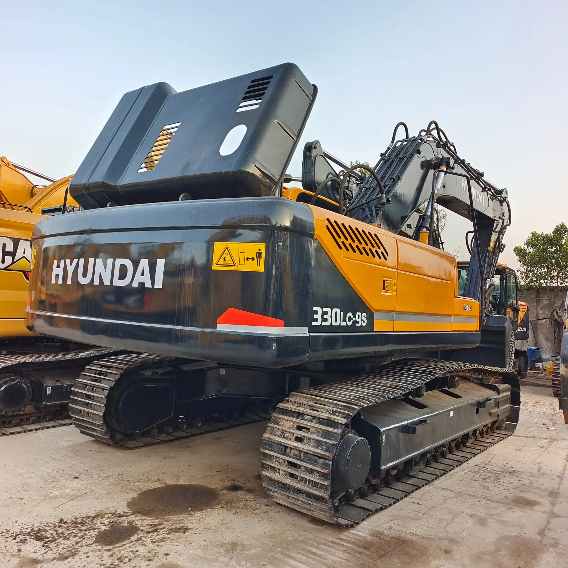 HYUNDAI 330LC-9S - 3