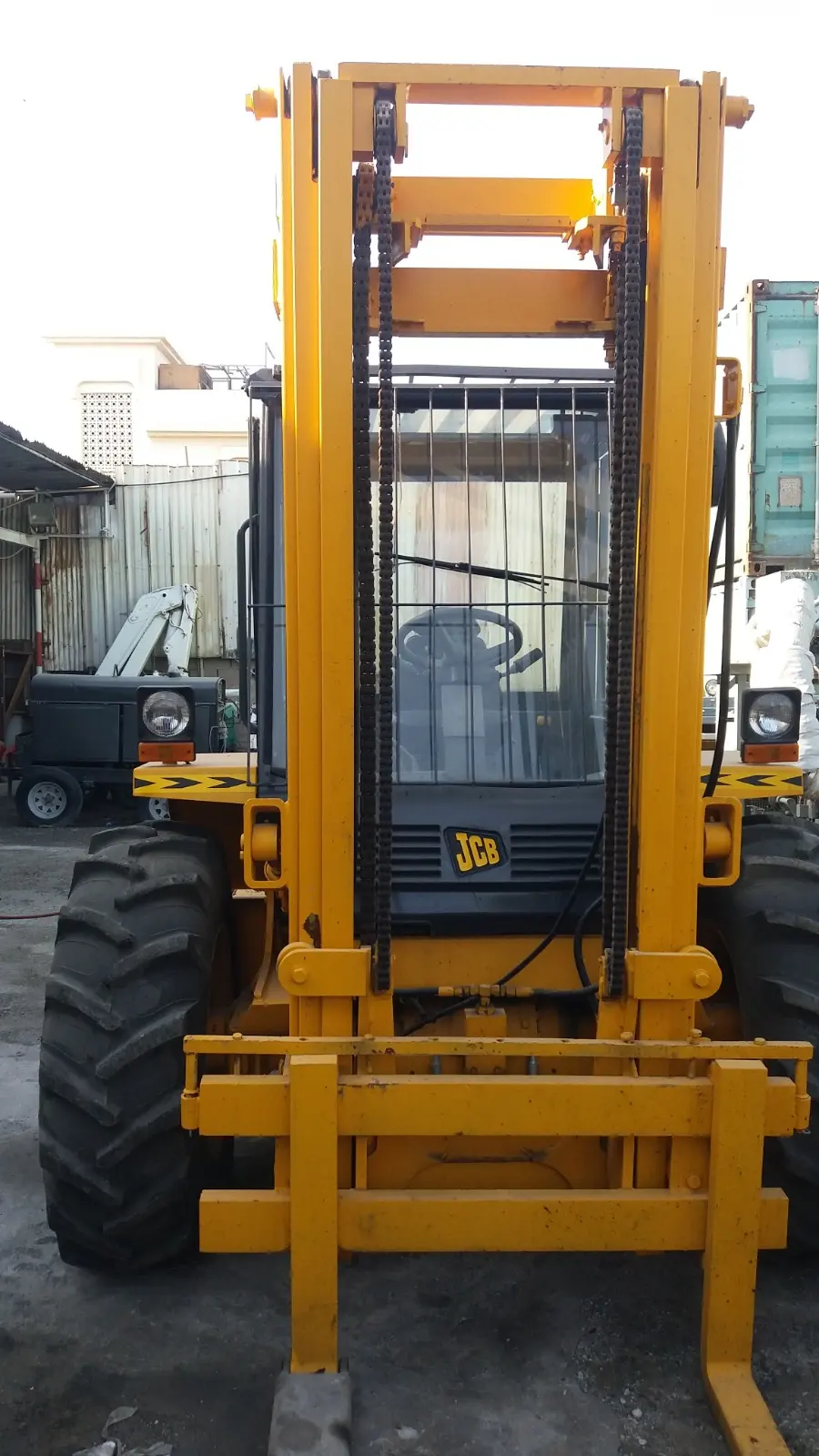 JCB 926 4X4 FORKLIFT AVAILABLE ON RENT - 4