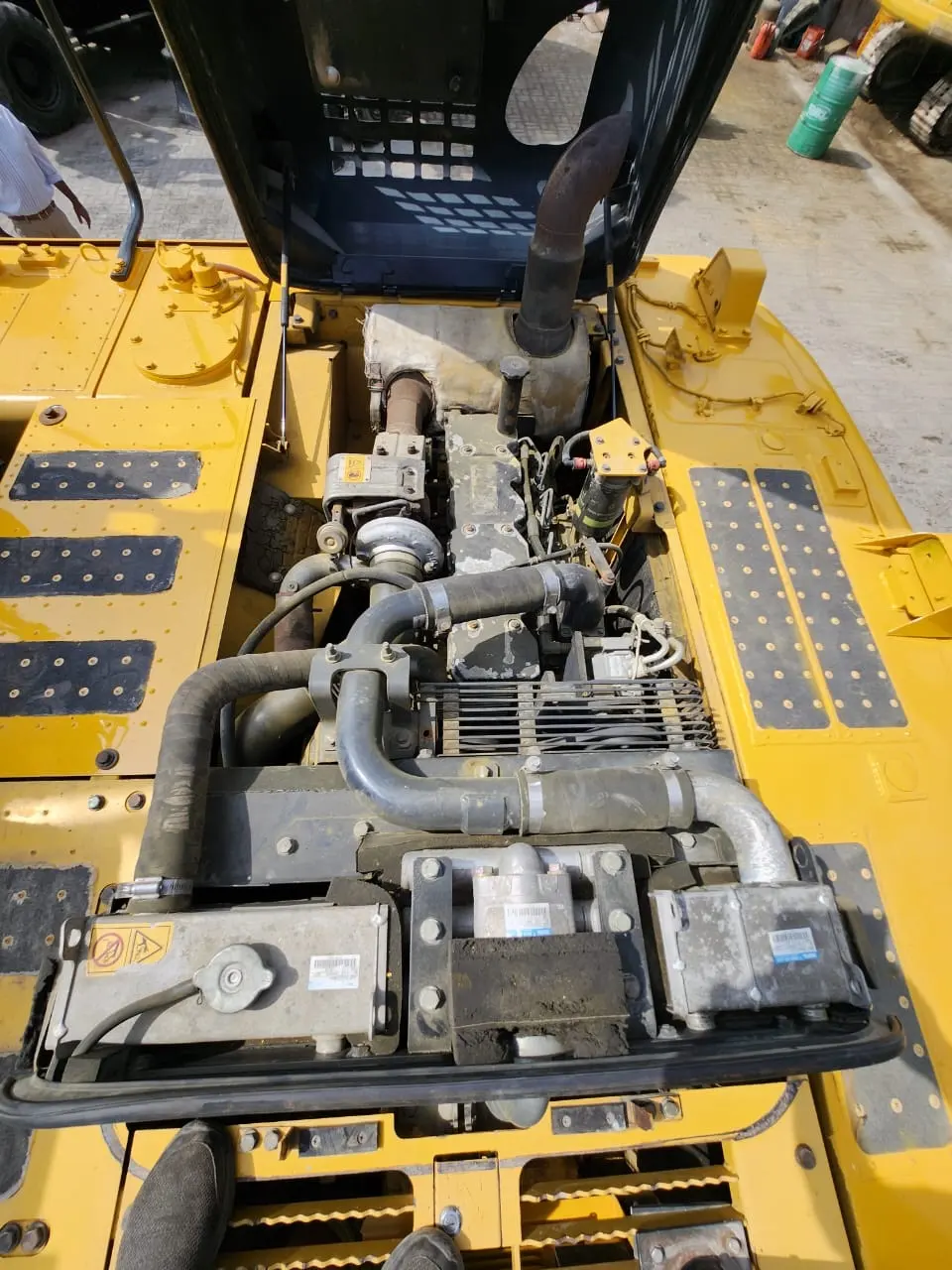 Komatsu PC 300-8 Chain Excavator 2018 for Sale - 8