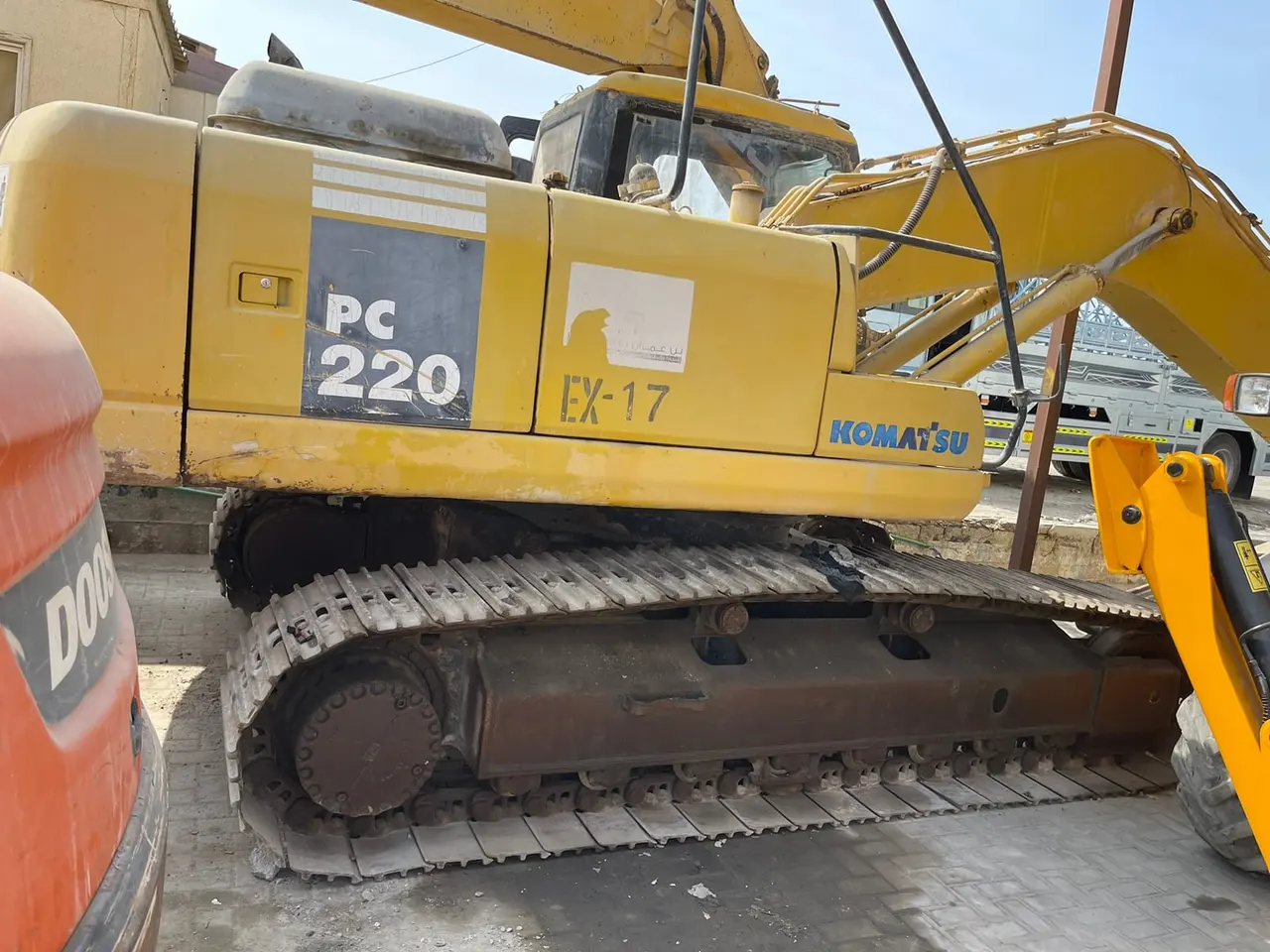 Komatsu PC220 Hydraulic Excavator for Sale