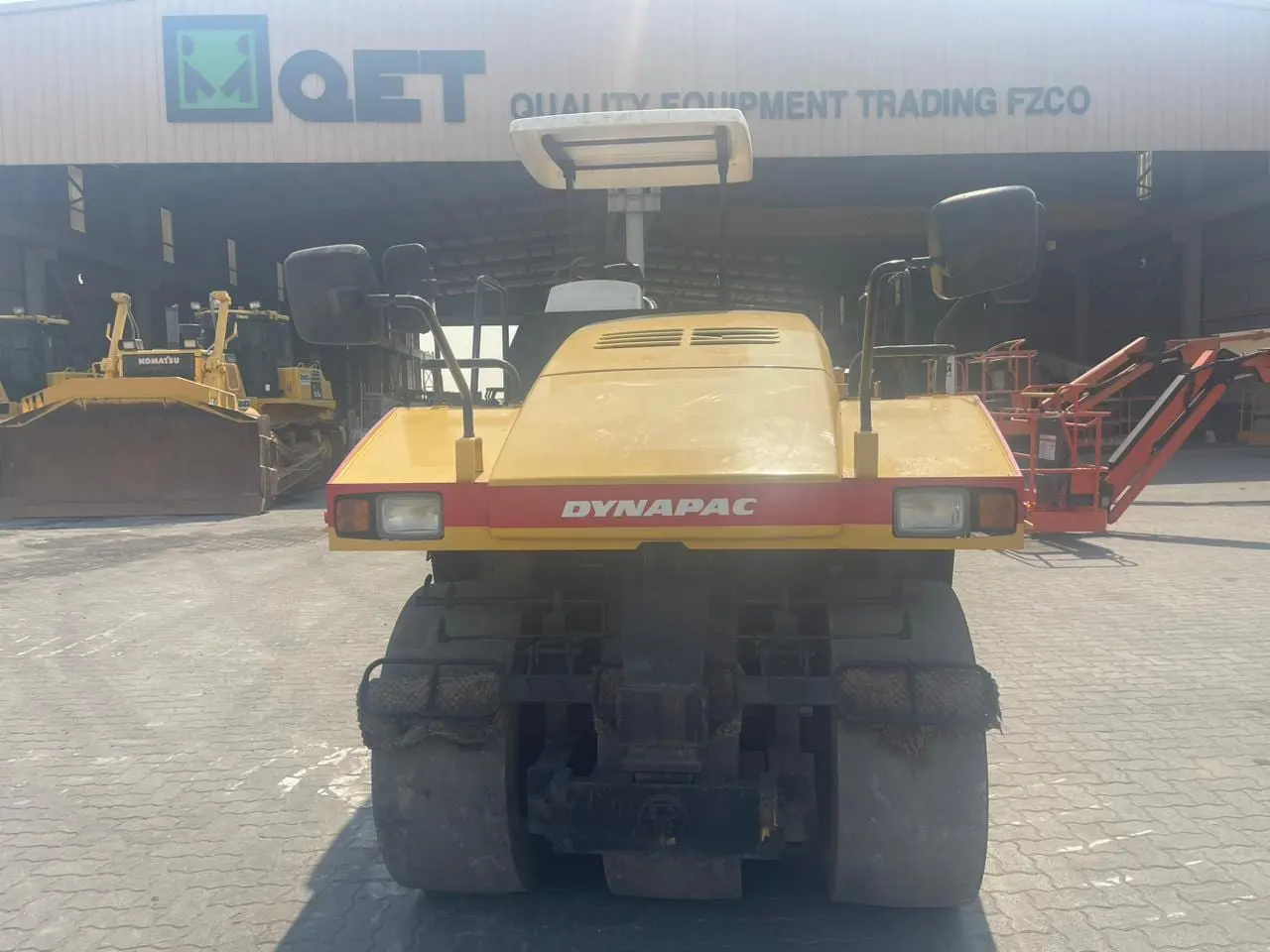 DYNAPAC CP-205 - 10TONS PNEUMATIC ROLLER 2001 - 5