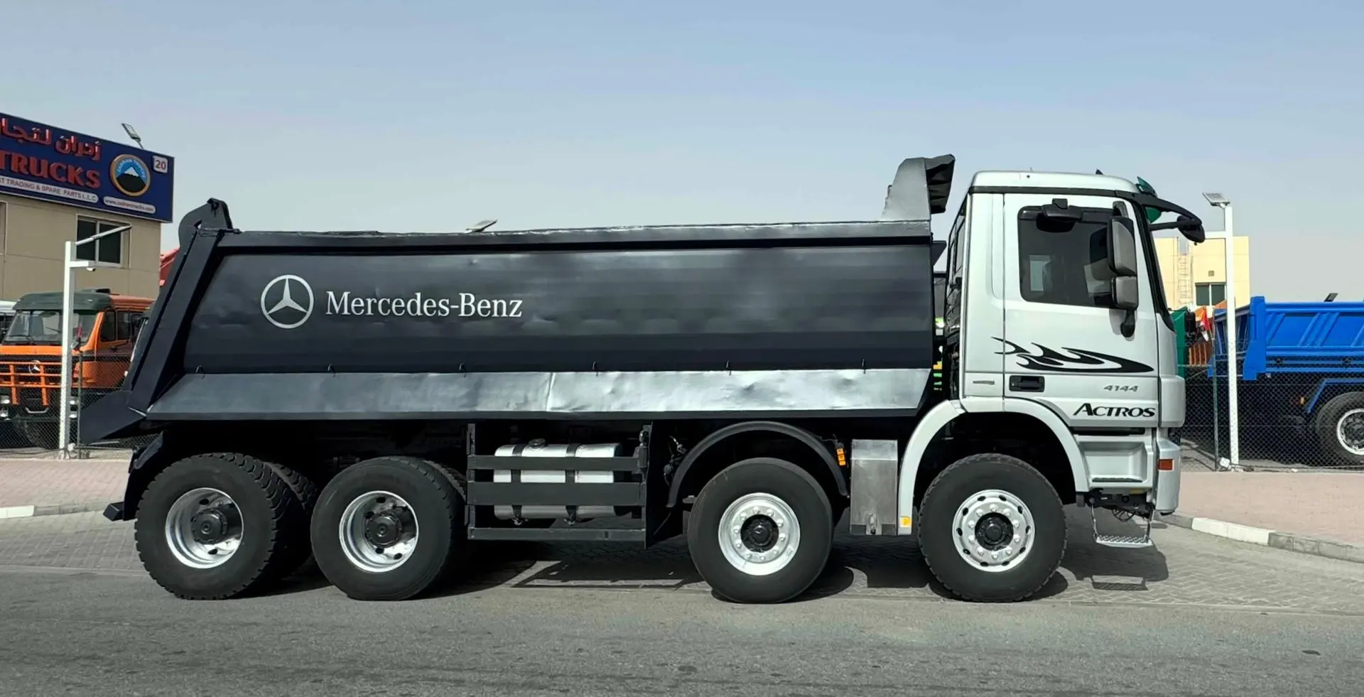Mercedes Actros 4144 Dumper Truck  - 3