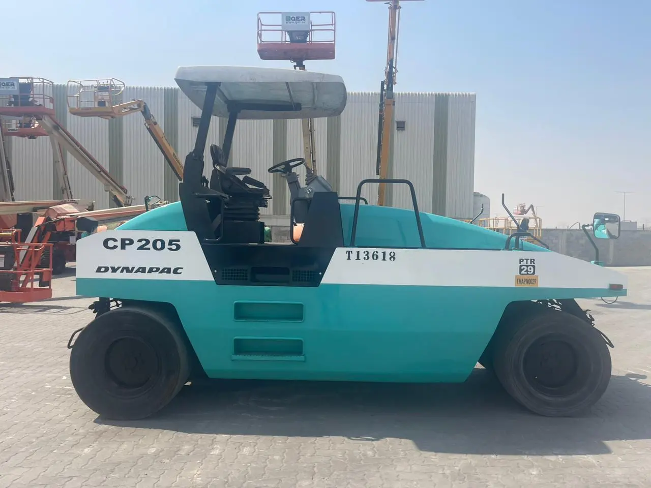 DYNAPAC CP-205 - 10TONS PNEUMATIC ROLLER - 5