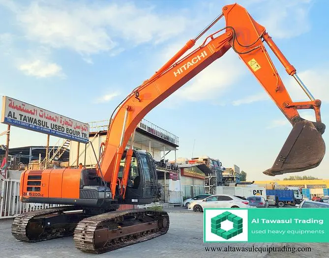2019 HITACHI ZX200LC-5G - 2