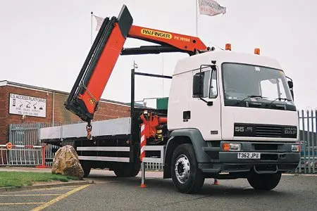 Hiab Truck 15 Ton VOLVO