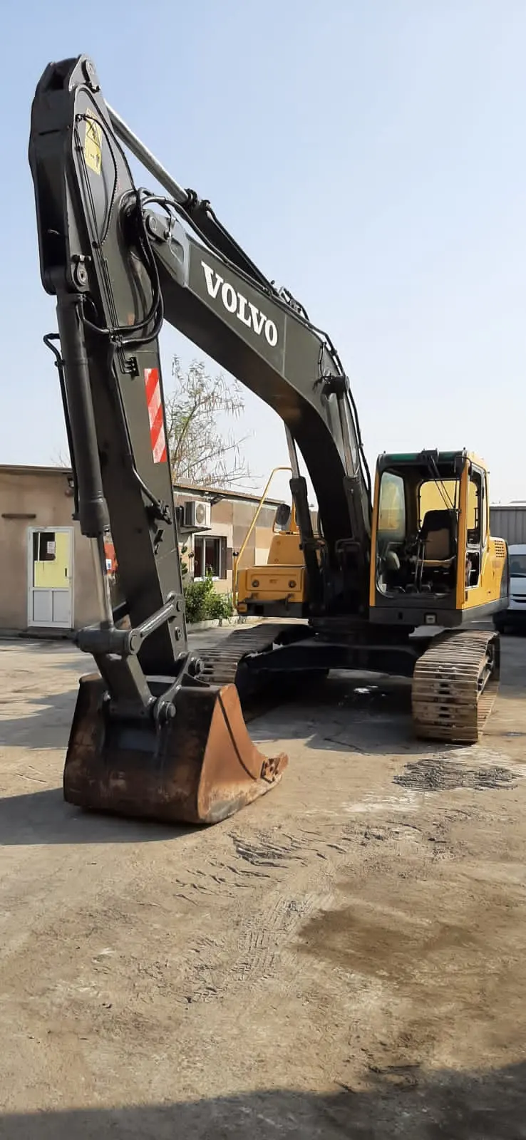 Excavator VOLVO Available for Sale - 6