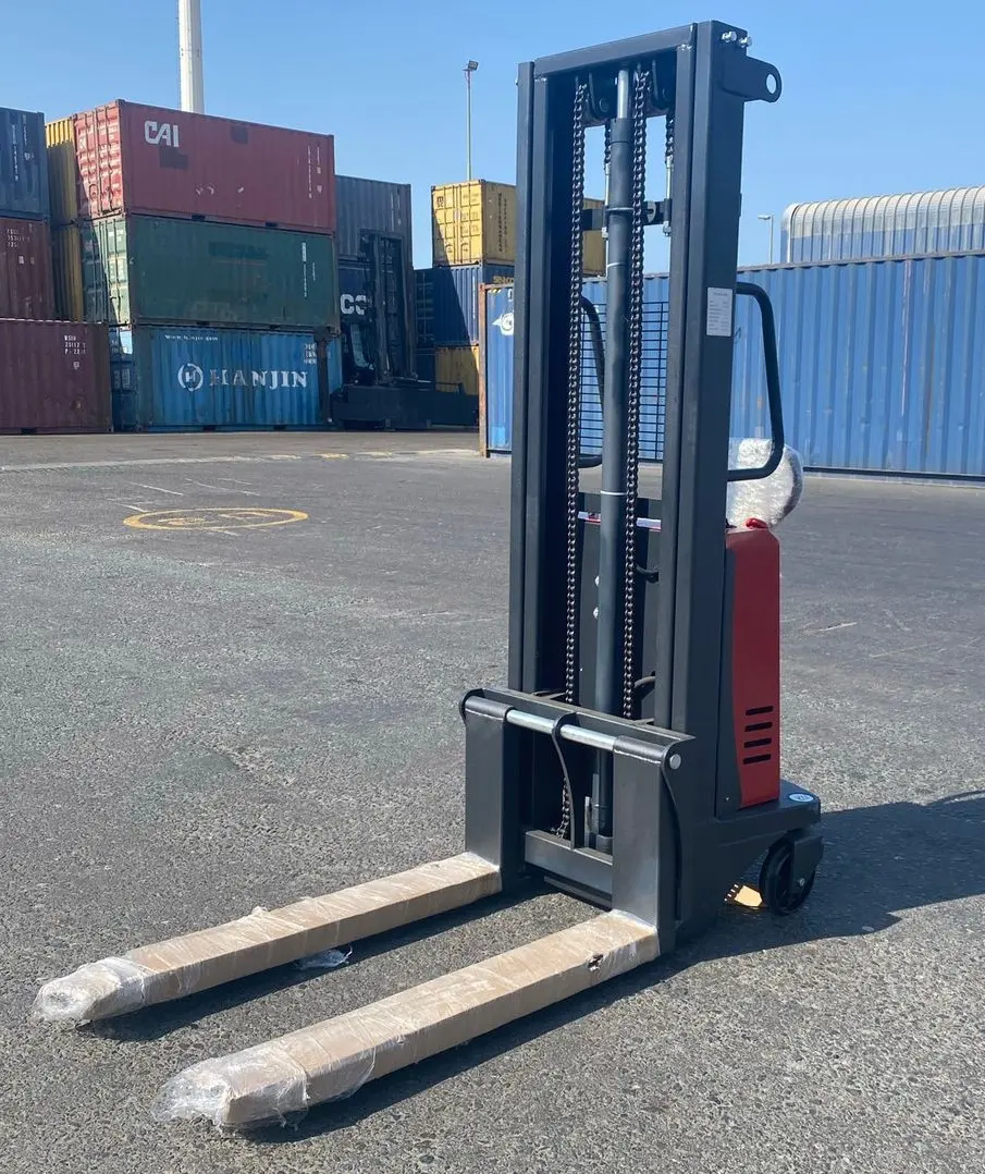Brand New 2023 Zoom semi electric stacker
