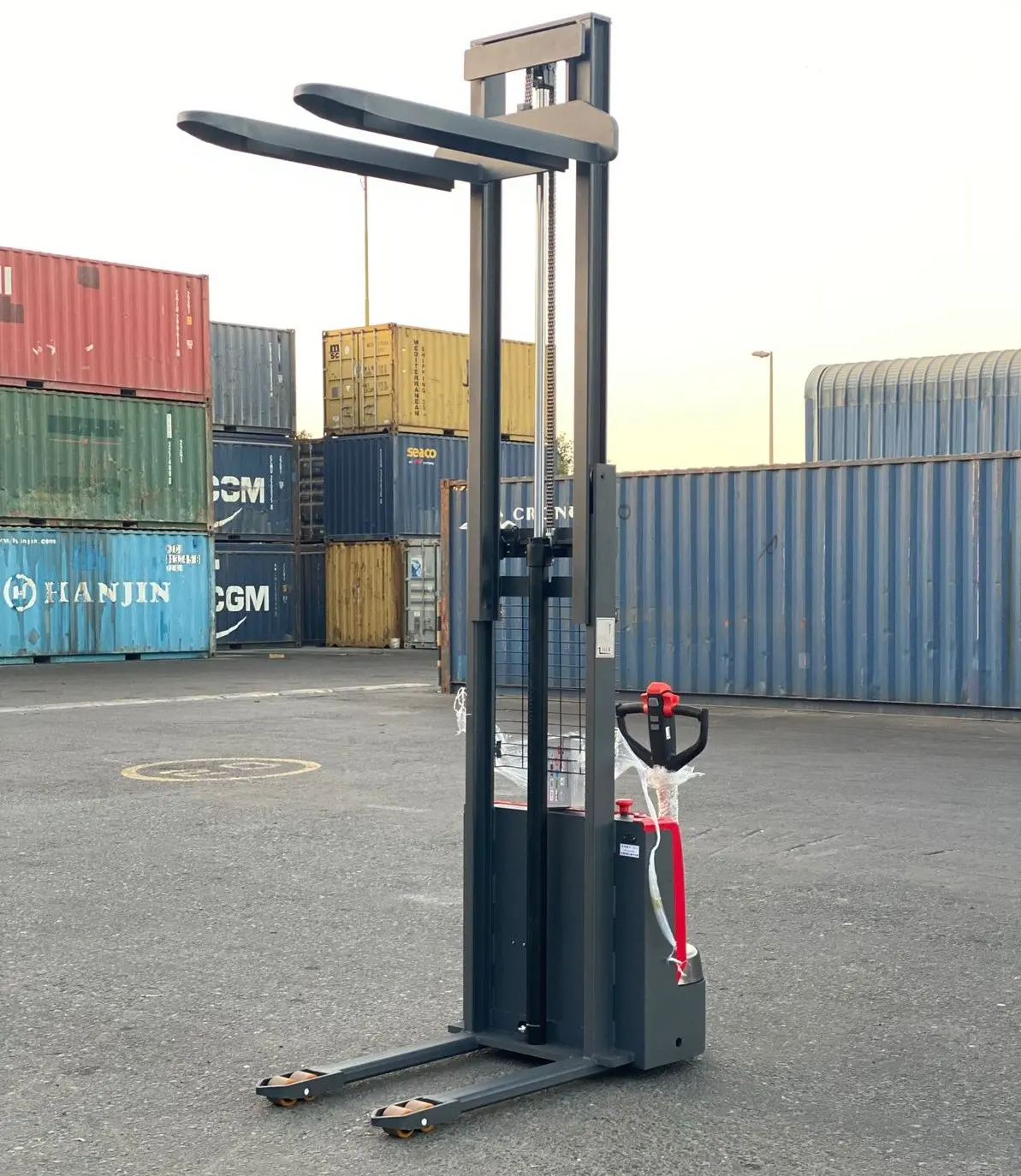 Brand New 2023 Zoom FULL electric stacker - 7