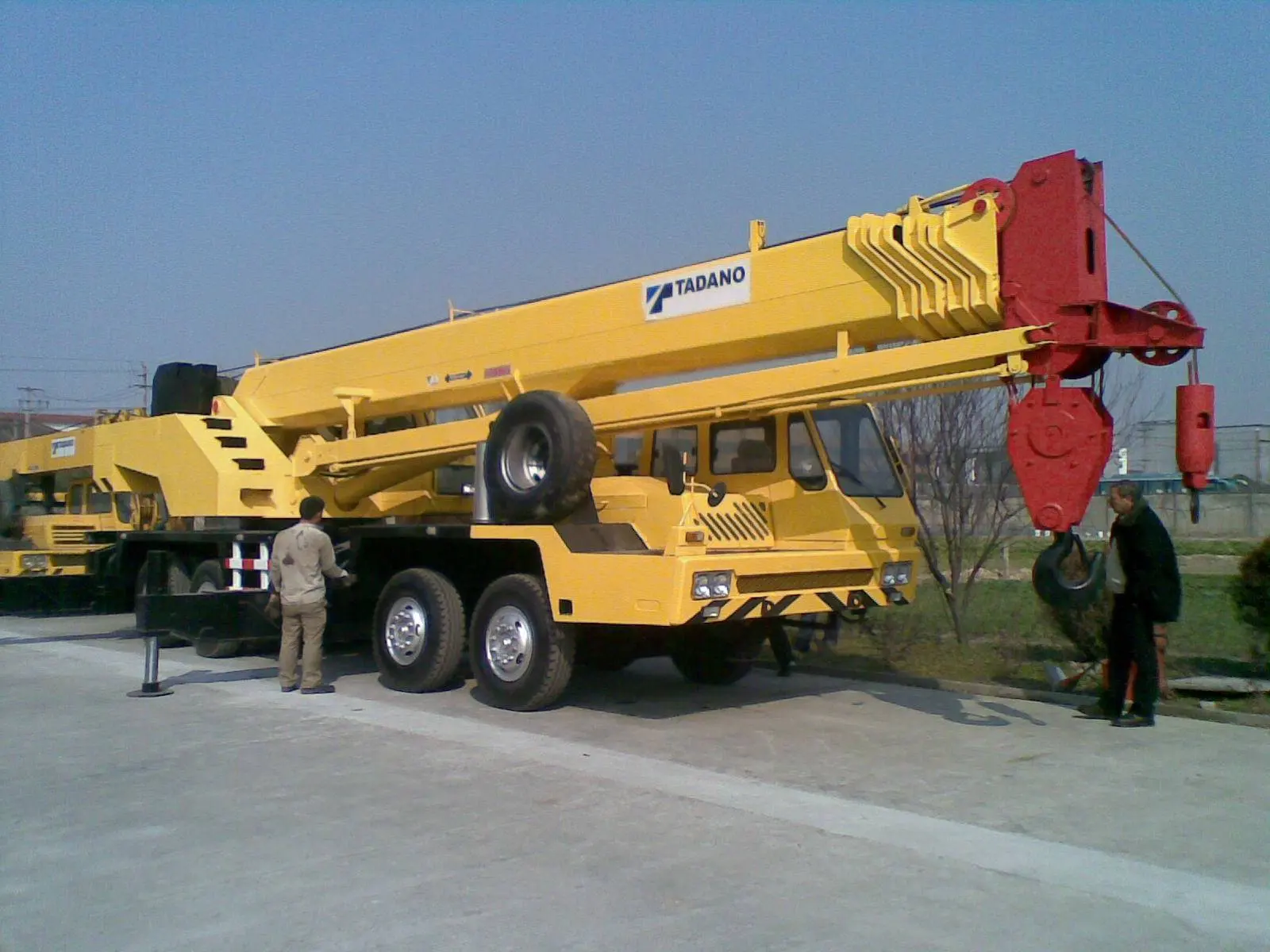 Mobile Crane 100 Ton TADANO