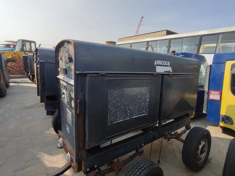 LINCOLN ELECTRIC SAE-400 Welding Machine - 3