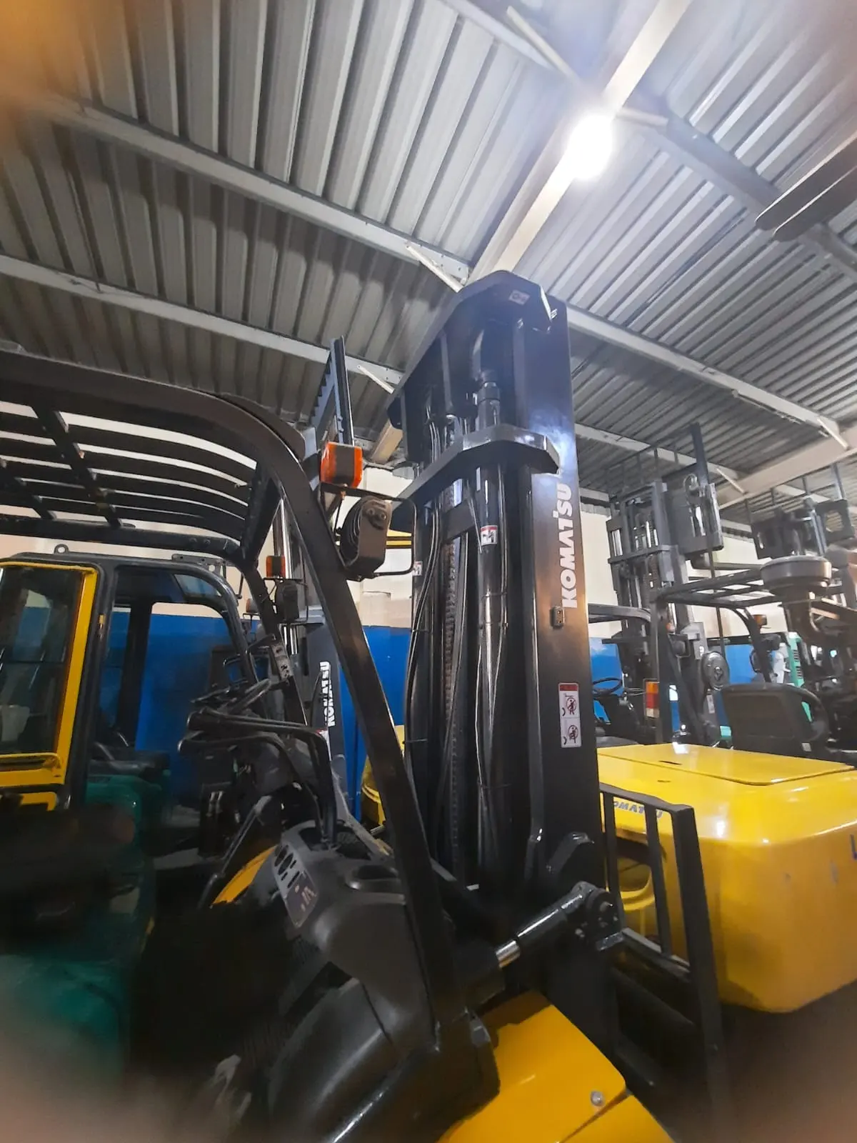 Komatsu Forklift 4.5 Ton Leo 2010 - 3