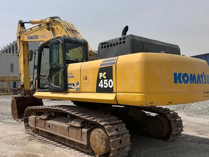EXCAVATOR 45 TONS 