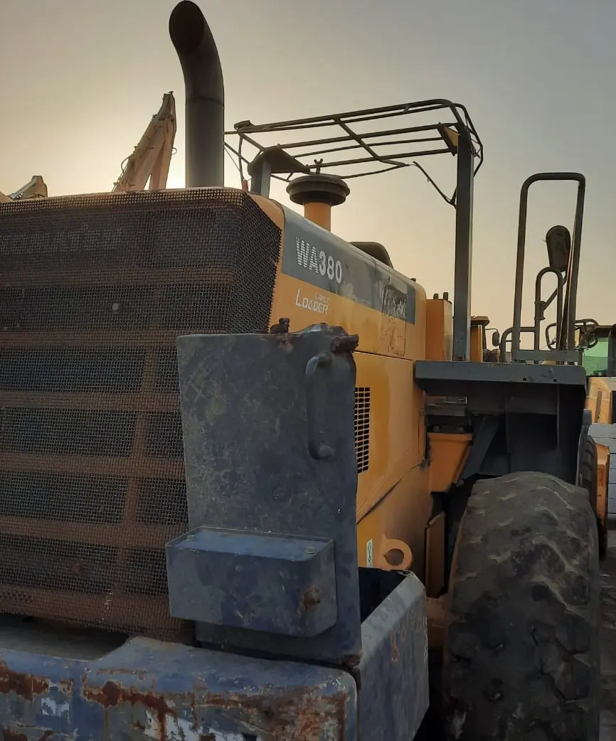 Loader Komatsu WA 380 2006 - 2