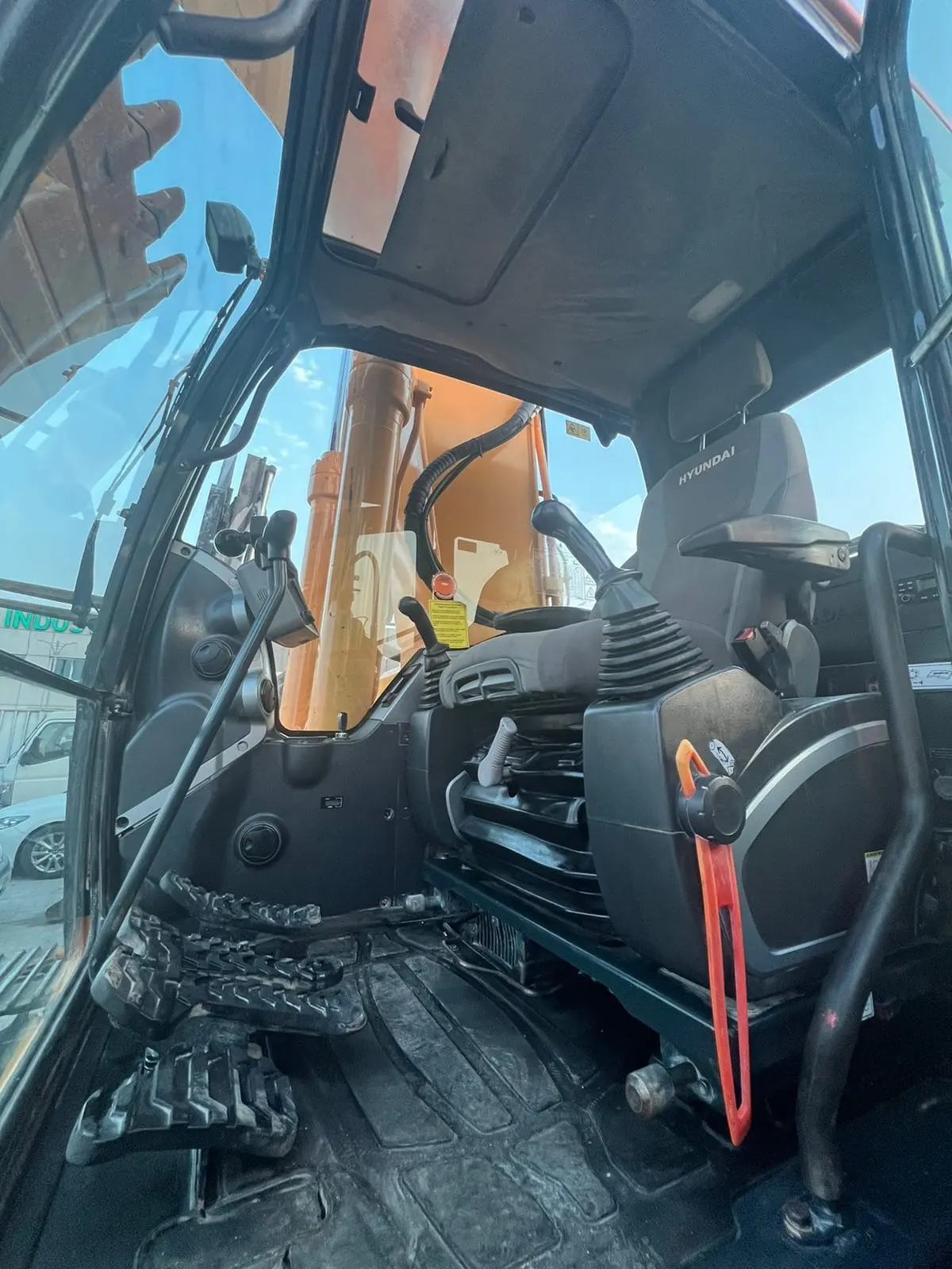 Hyundai 290 LC-9 Crawler Excavator 2019 for Sale - 6