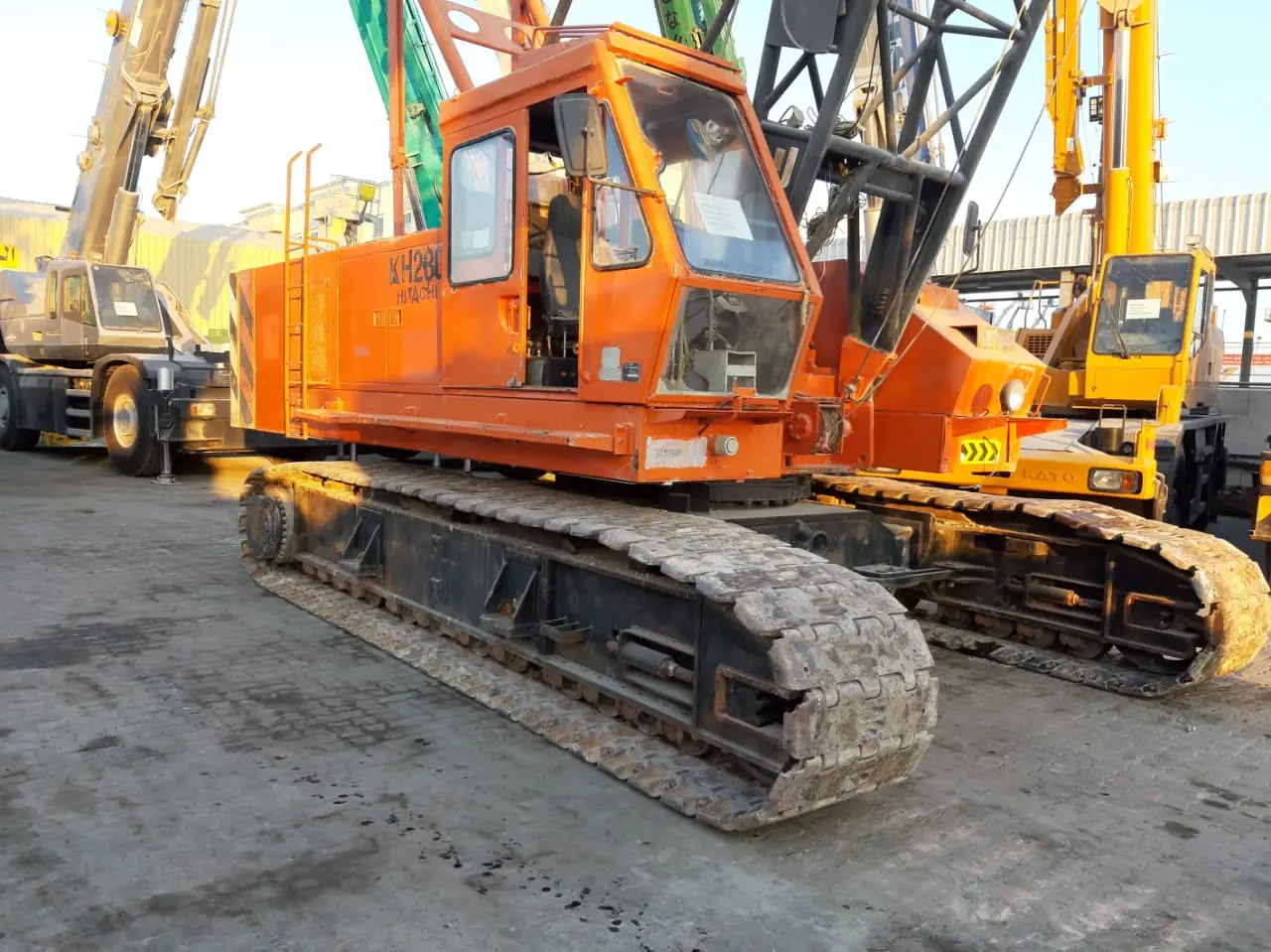USED Crawler Crane HITACHI KH230