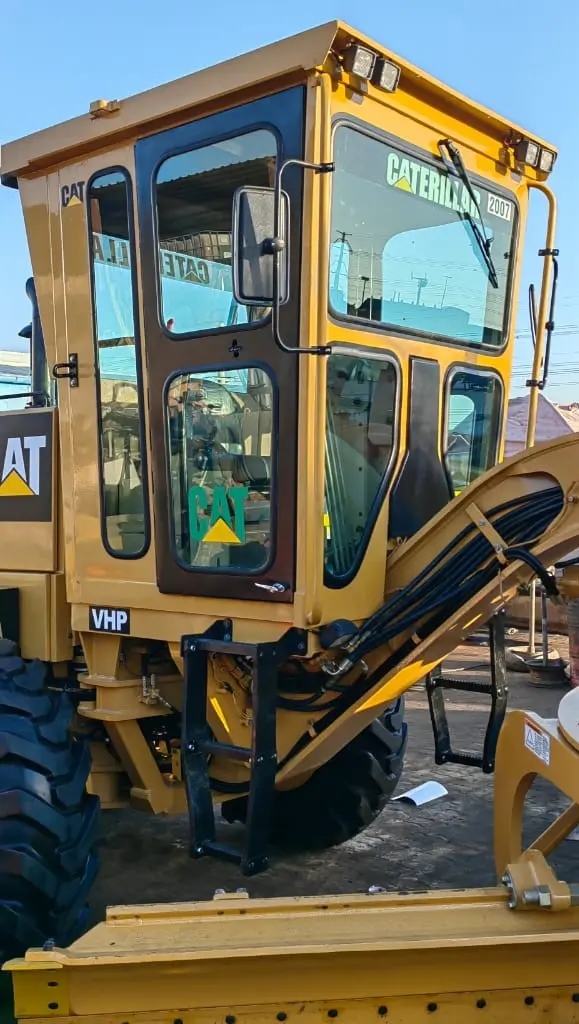 CAT 140H Motor Grader Year 2007 - 5