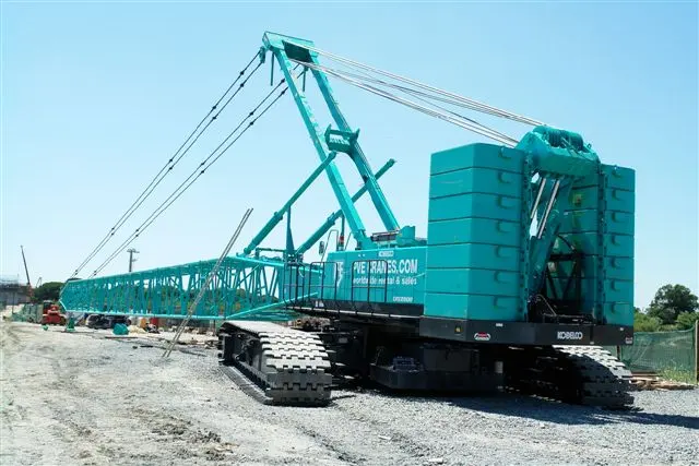 Kobelco CKE 2500-II(250 TON) CRAWLER CRANE RENT - 4