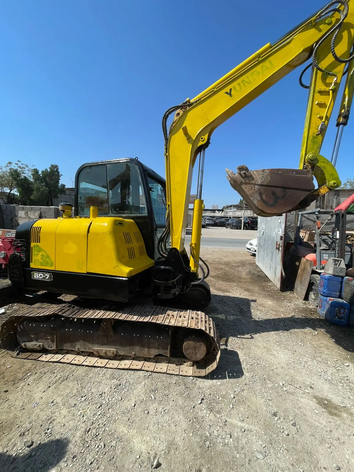 HYUNDAI MINI EXCAVATOR 5Ton & 6 TON JackHammer. PILE BREAKER - 3