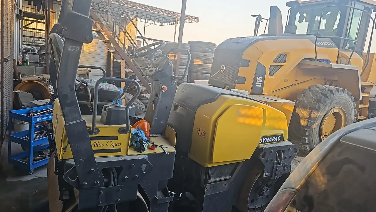 Road Roller Compactor CATERPILLAR 5 Ton - 4
