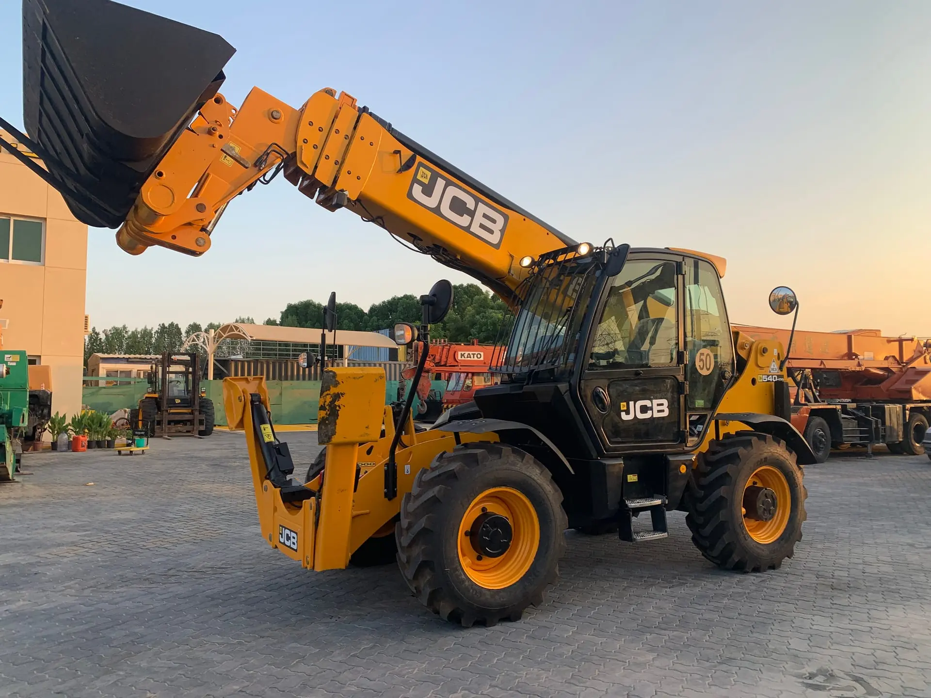 For sale jcb 540-170 model 2013 in good condition - 2