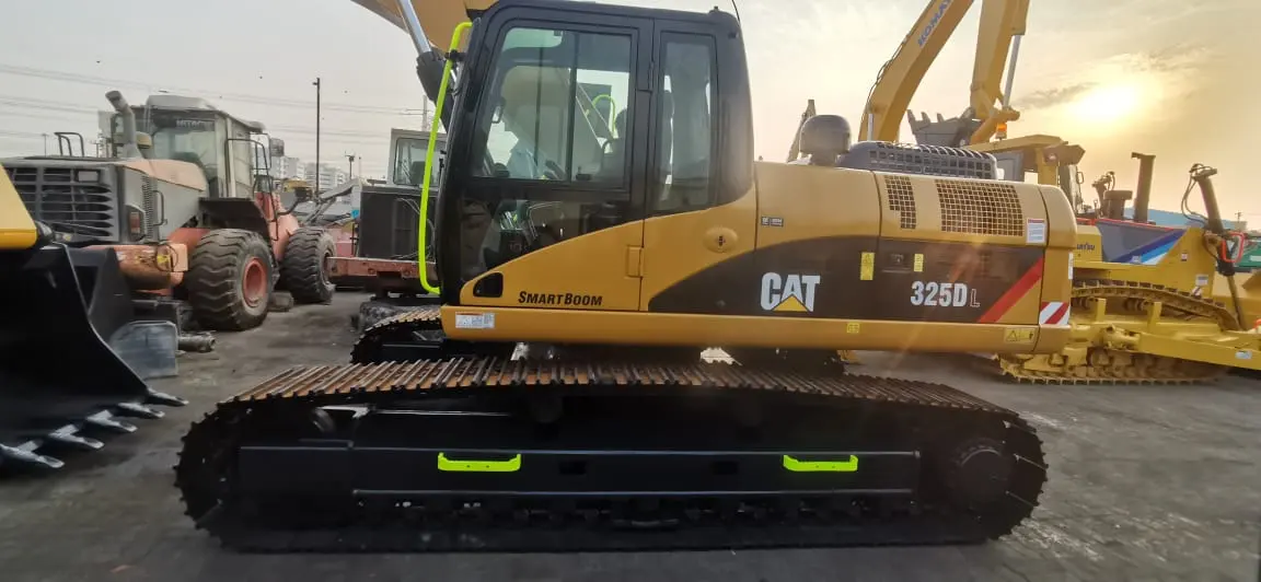 Excavator CAT 325D Year 2008