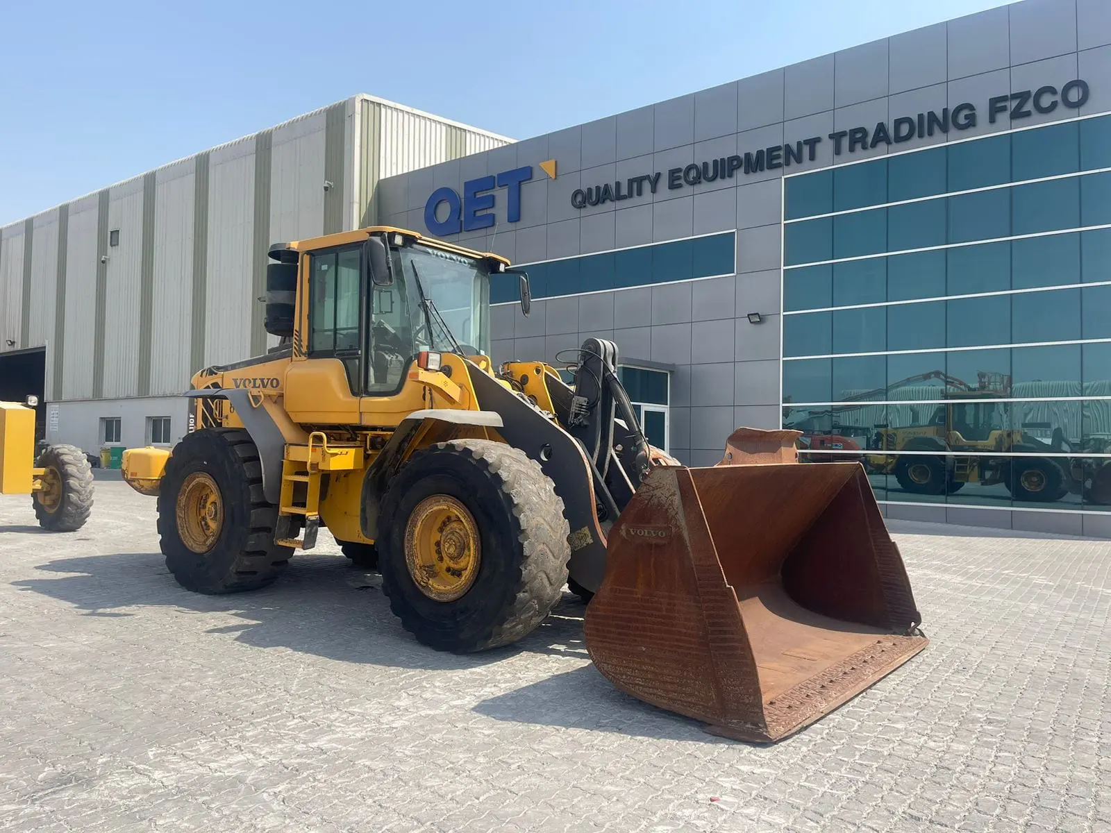 VOLVO L110F – 21TONS WHEEL LOADER - 2