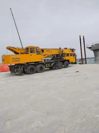 Mobile Crane GROVE GMK5100 100 TON