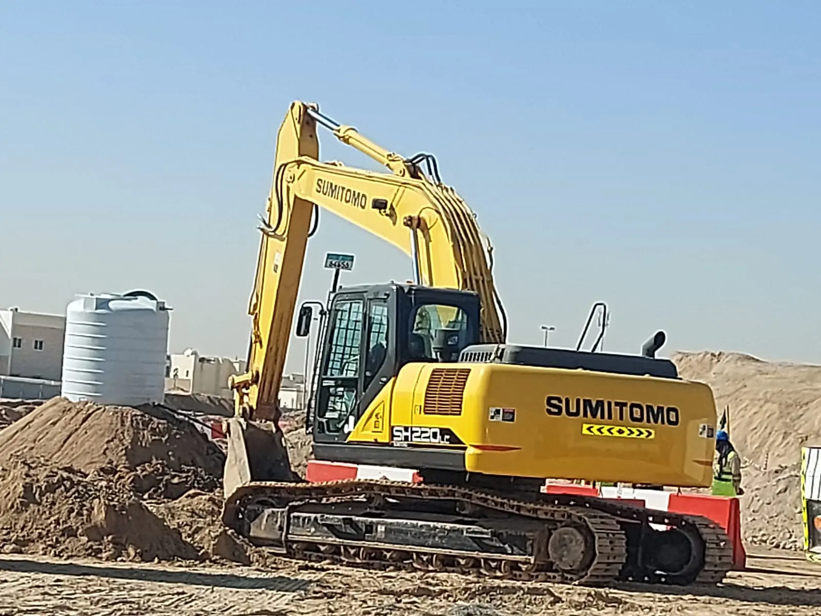Chain Excavator SUMITOMO SH220
