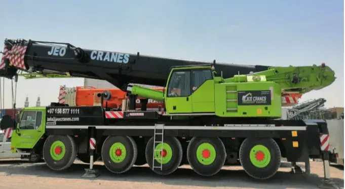 200 Ton LIEBHERR CRANE AVAILABLE ON RENT