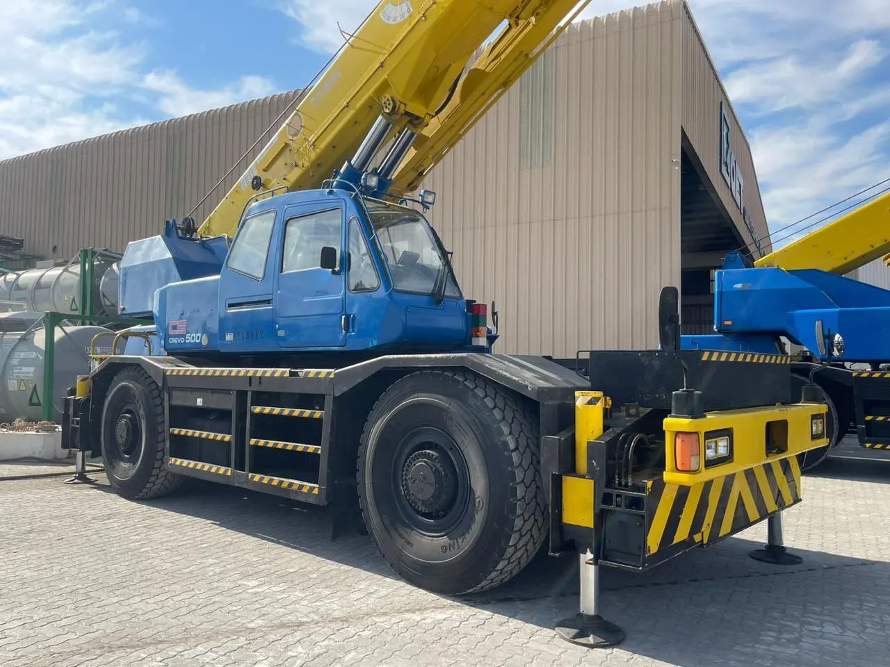 TADANO TR500M-3 - 50TONS ROUGH TERRAIN CRANE 4X4 - 6