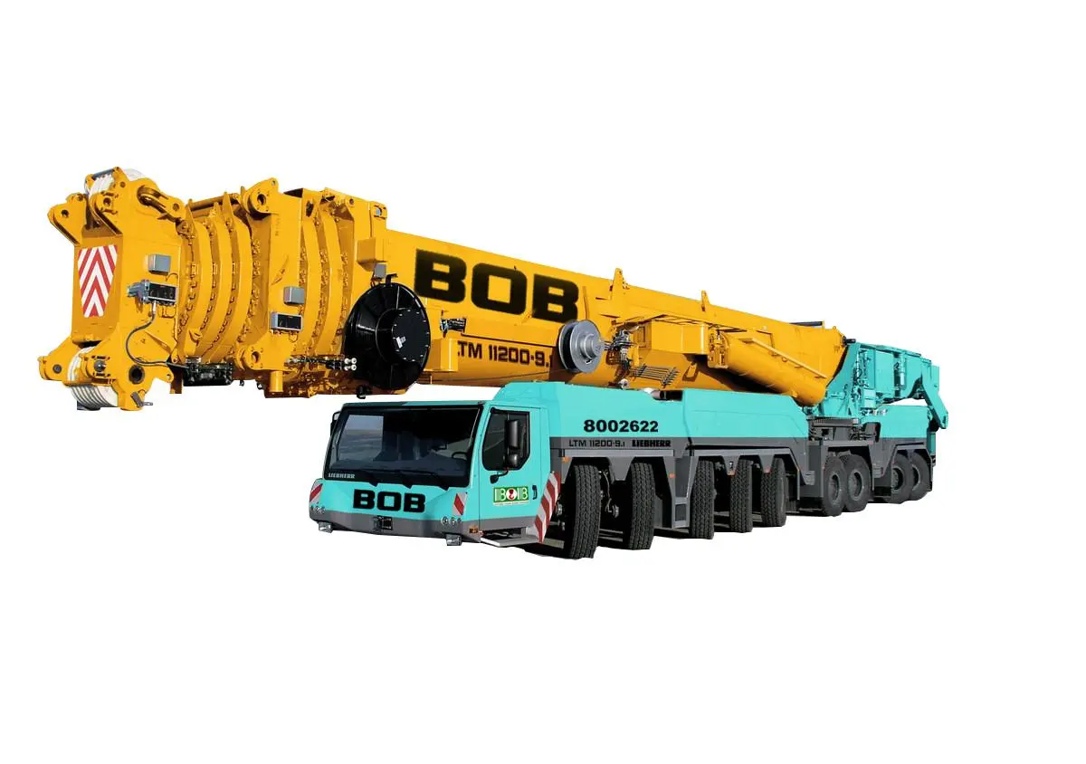 1200 Ton crane available on rent