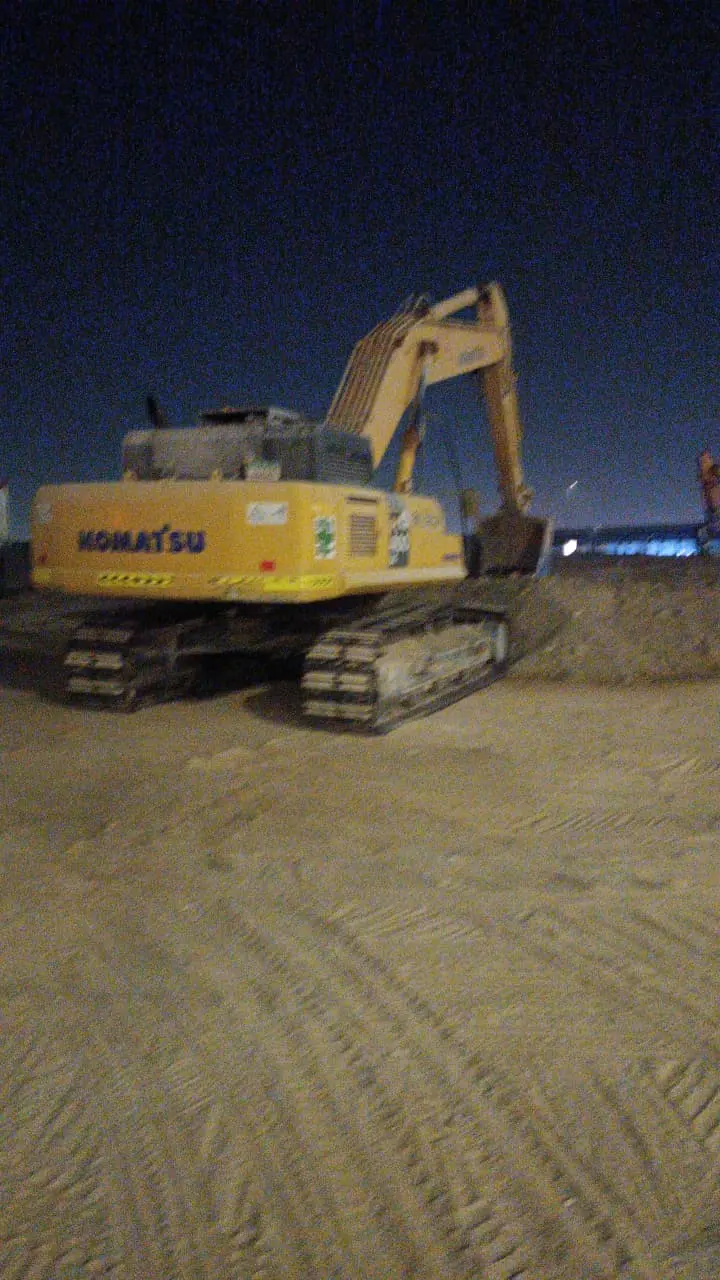 KOMATSU PC-400 Excavator - 3
