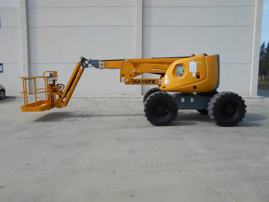 16 Meter Articulating Diesel Boom Lift – Haulotte