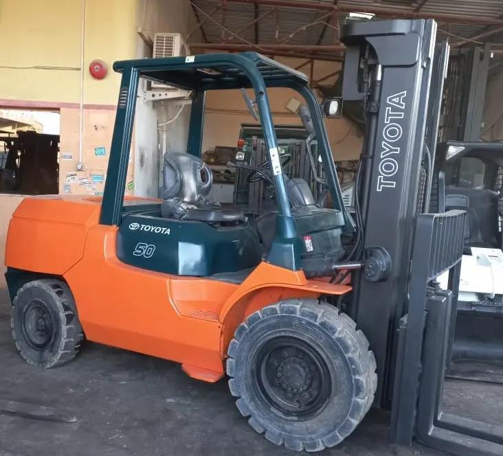 Forklift Toyota 2013 - 6