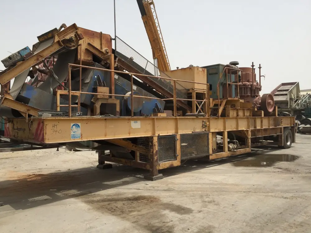 Mobile cone crusher on tyre with axle trailer - 5