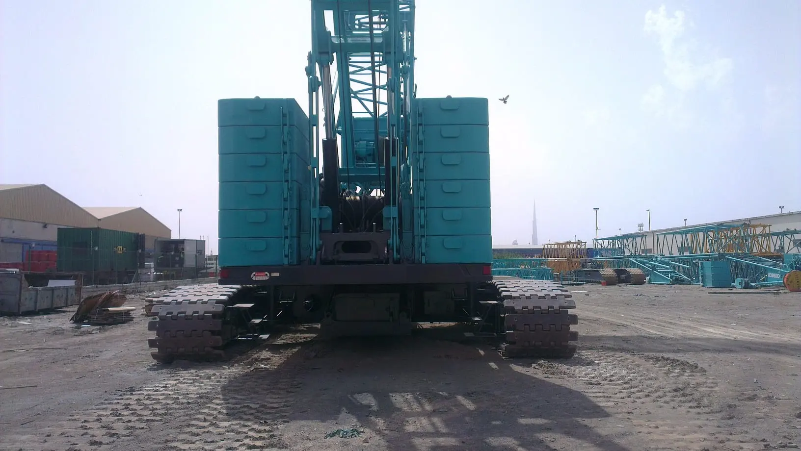 Kobelco CKE 2500 (250 TON) CRAWLER CRANE RENTAL - 3